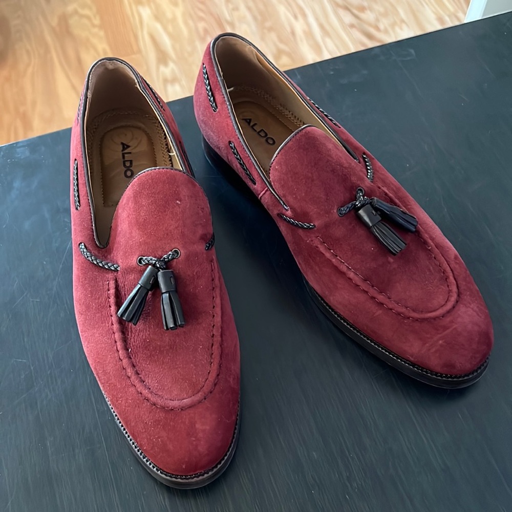 Red Velvet Loafers, tassel, size 9
